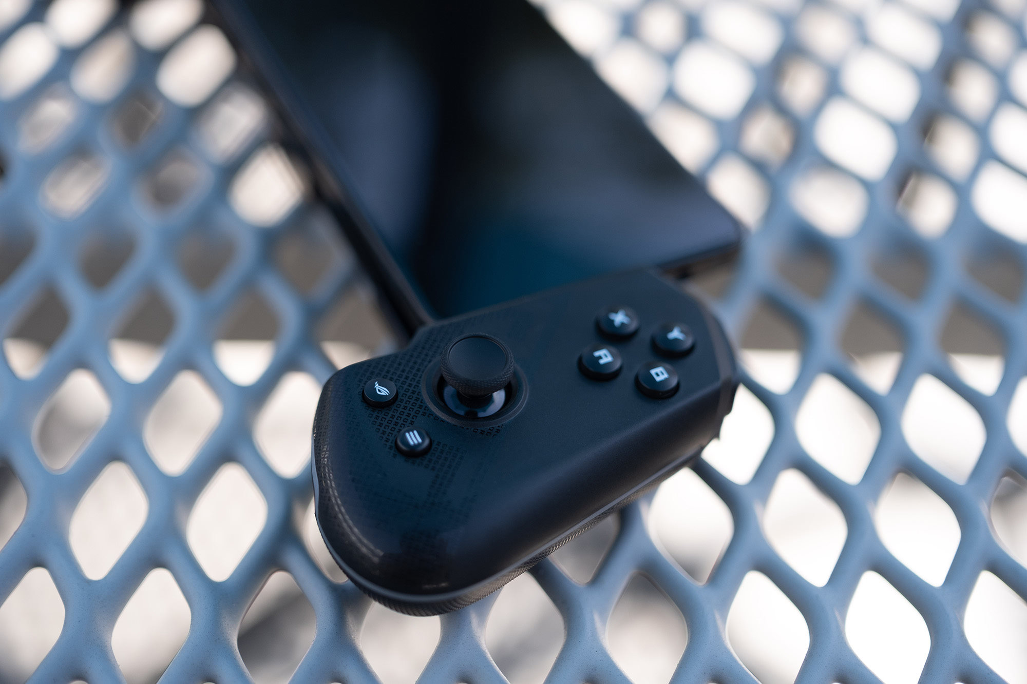 The right side of the ROG Tessen mobile controller